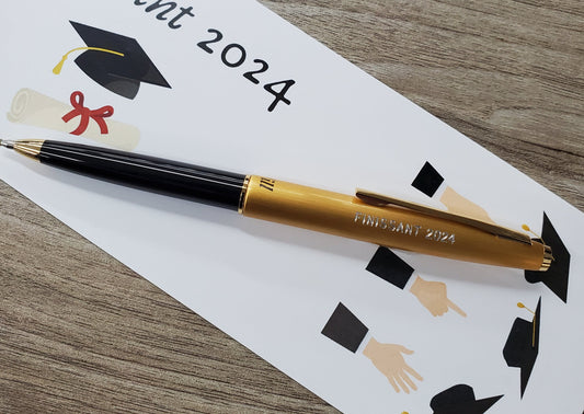 GRAVURE EN LETTRES CARRES PREMIÈRE LIGNE - PERSONNALISER STYLO "WILL"