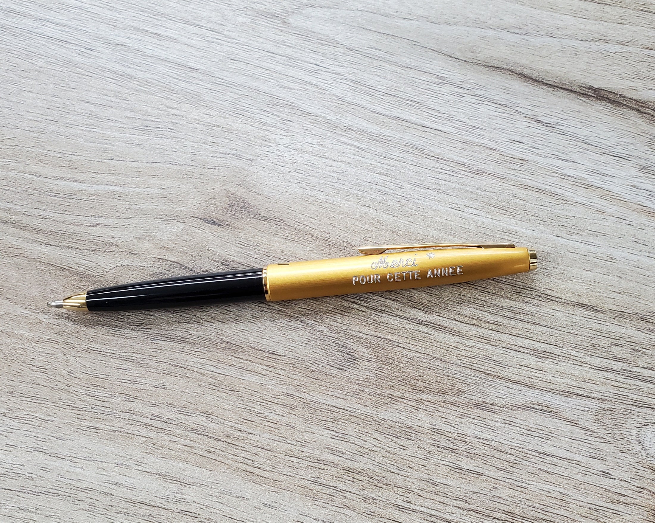 GRAVURE EN LETTRES CARRES DEUXIÈME LIGNE - PERSONNALISER STYLO "WILL"