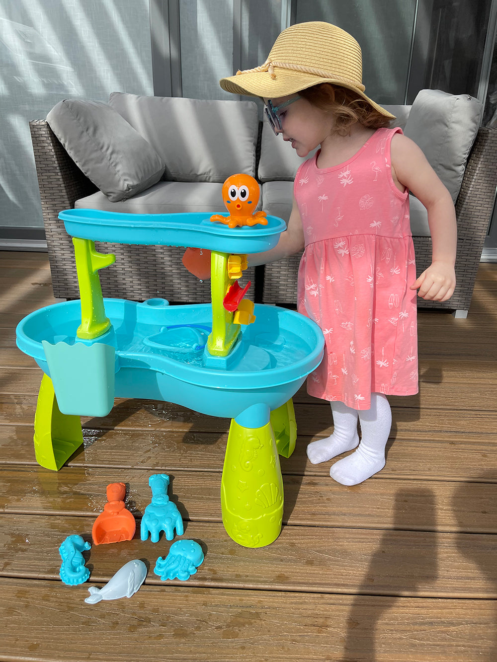DANAPLAY - TABLE SABLE & EAU 22H X 24"L ET ACCESSOIRES