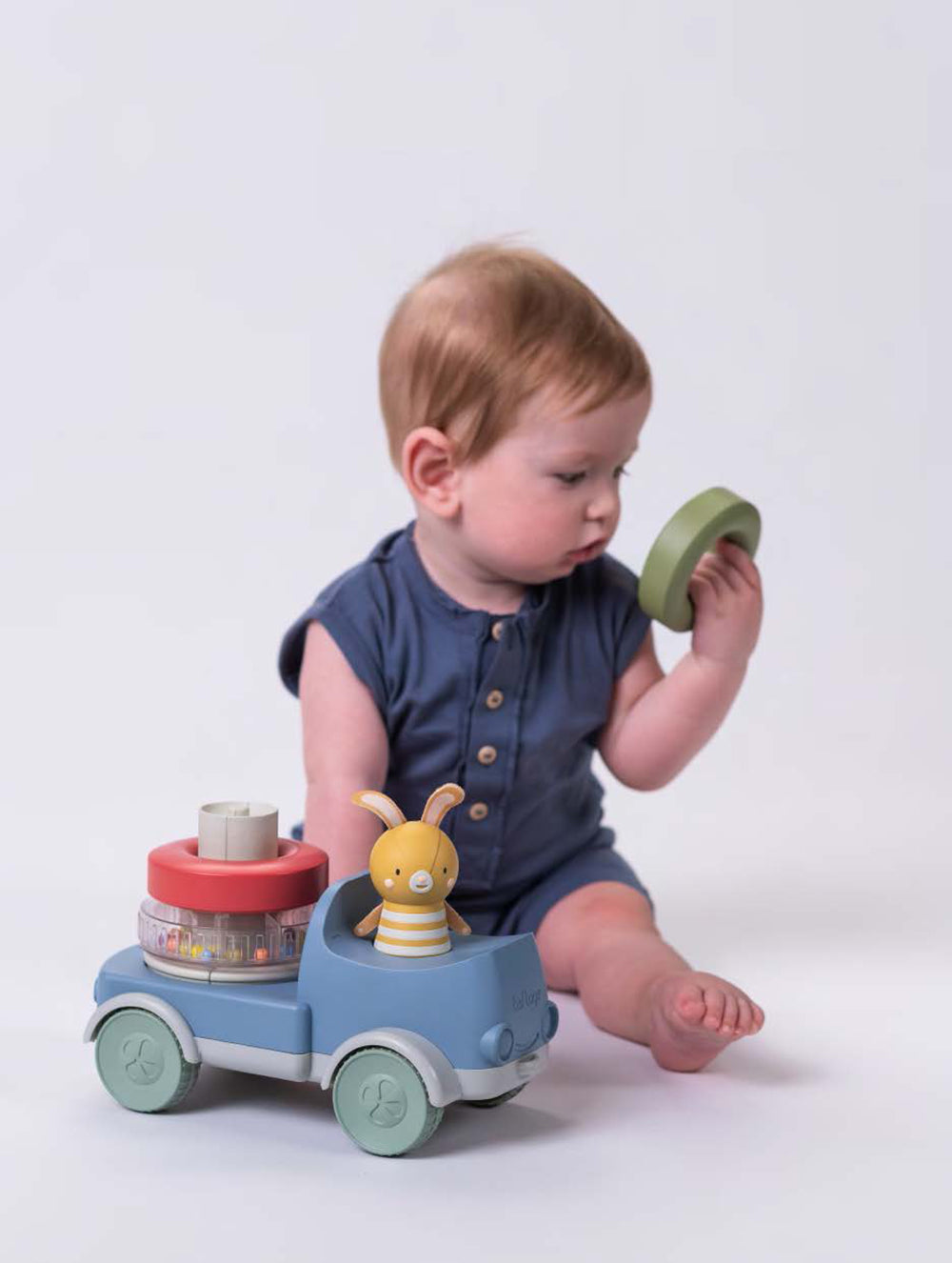 TAF TOYS - CAMION LAPIN A EMPILER 2 EN 1