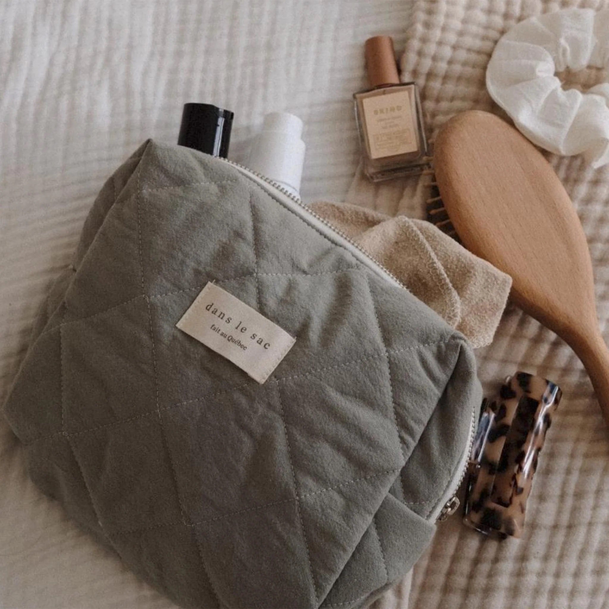 POCHETTE MATELASSÉE 8" X 6" X 3" - MENTHE