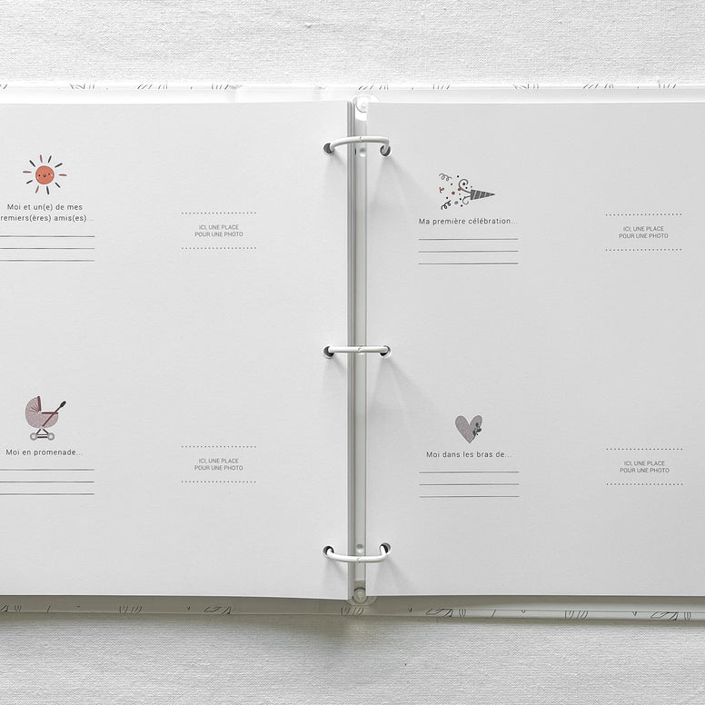 LIVRE DE BEBE - FEUILLAGE