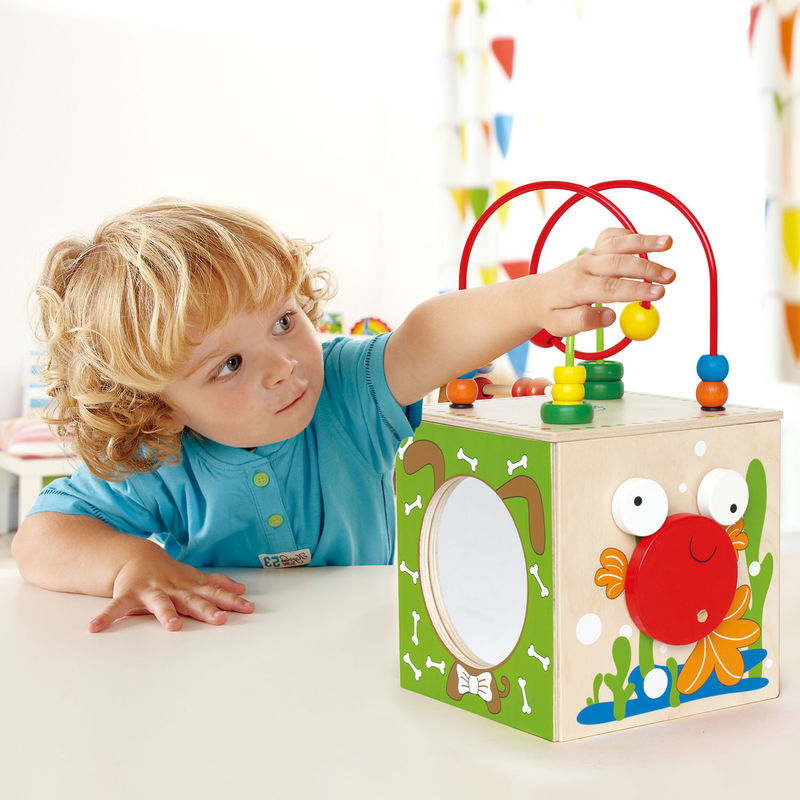 HAPE - CUBE D'ACTIVITES EN BOIS